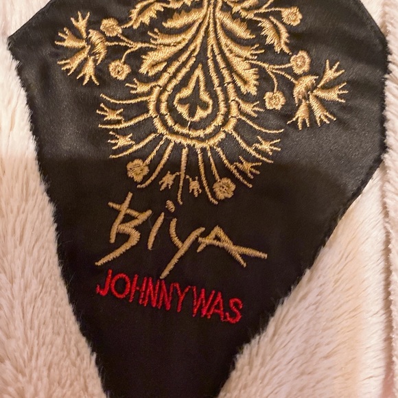 Johnny was coat 🧥 - Picture 7 of 10